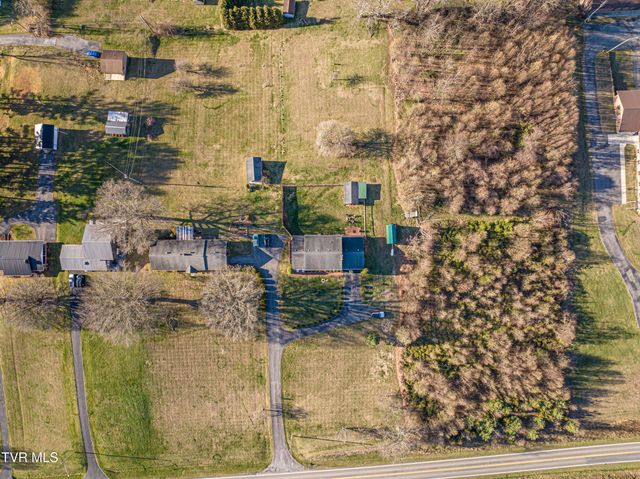 442 South Monte Vista Drive, Glade Spring, VA 24340