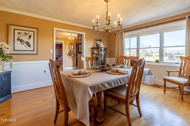 442 South Monte Vista Drive, Glade Spring, VA 24340