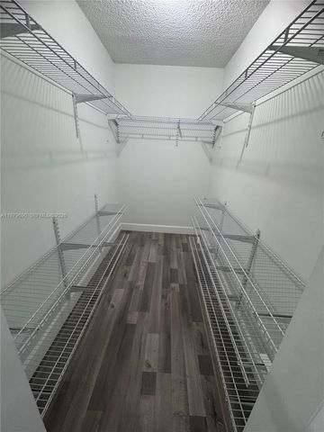 6875 SW 148th Ct, Miami, FL 33193