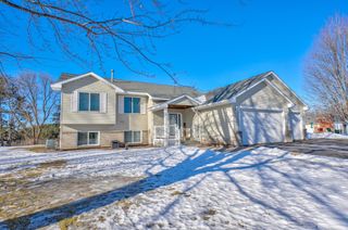938 Waxon Lane, Hudson, WI 54016