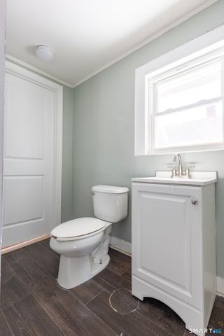 40 Broad Street, Meriden, CT 06450