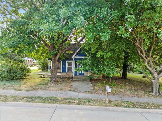 9080 4th Street, Frisco, TX 75033