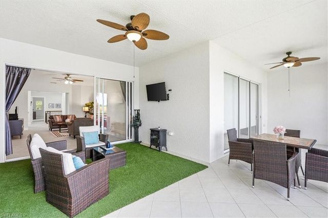 3695 Montreux LN 202, Naples, FL 34114