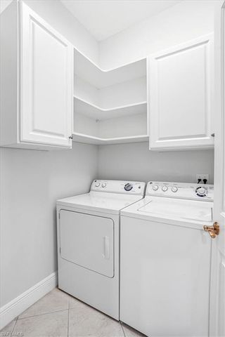 3695 Montreux LN 202, Naples, FL 34114