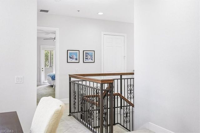 3695 Montreux LN 202, Naples, FL 34114