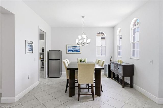 3695 Montreux LN 202, Naples, FL 34114