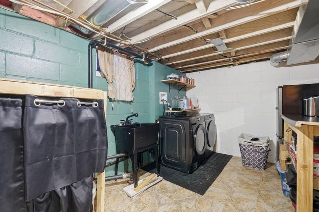 5252 Washburn Avenue N, Minneapolis, MN 55430