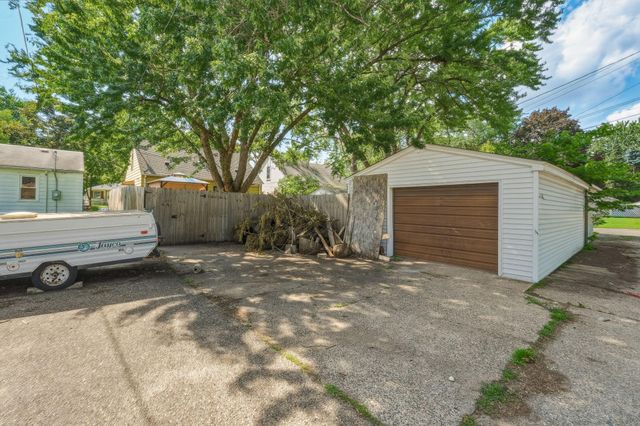 5252 Washburn Avenue N, Minneapolis, MN 55430