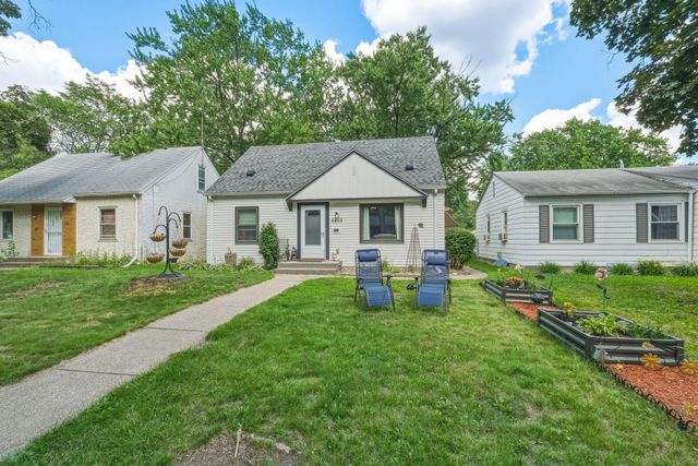 5252 Washburn Avenue N, Minneapolis, MN 55430