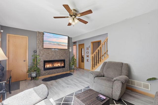 5252 Washburn Avenue N, Minneapolis, MN 55430