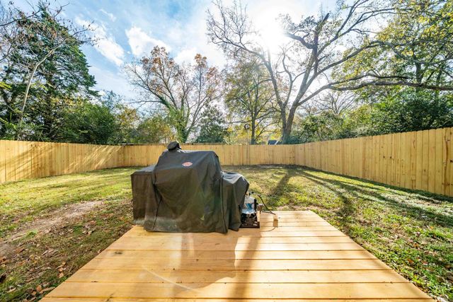 261 woodlawn Avenue, Hot Springs, AR 71913