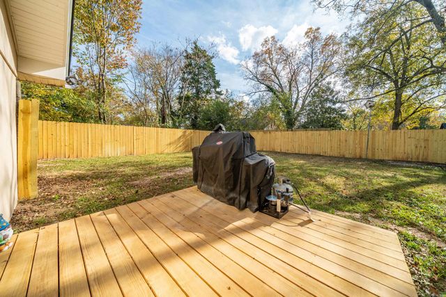 261 woodlawn Avenue, Hot Springs, AR 71913