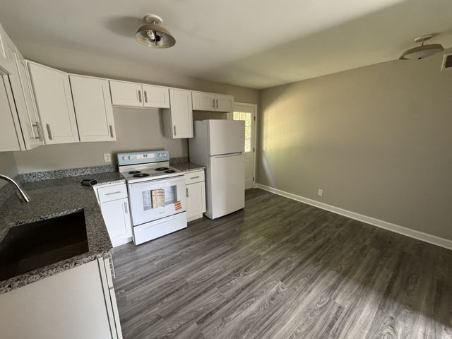 706 Linden Green Dr, Hermitage, TN 37076