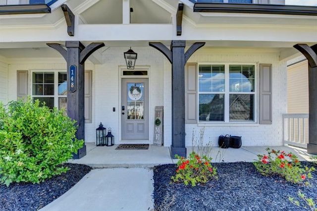 148 Logan Pass Drive, Loganville, GA 30052