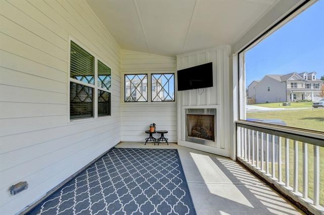 148 Logan Pass Drive, Loganville, GA 30052