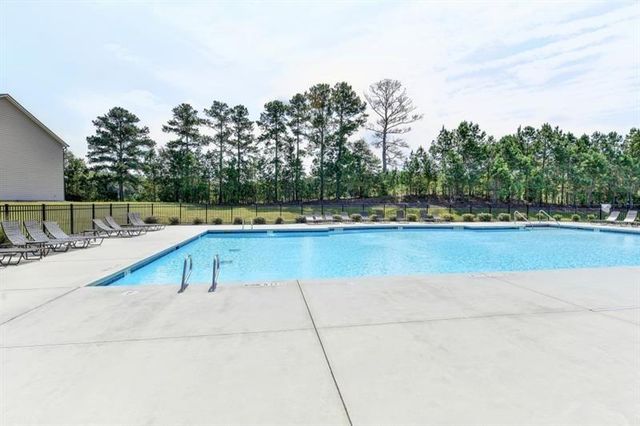 148 Logan Pass Drive, Loganville, GA 30052