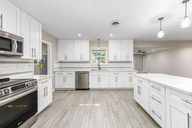 9392 Fm 1458 Road, Sealy, TX 77474