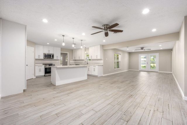 9392 Fm 1458 Road, Sealy, TX 77474