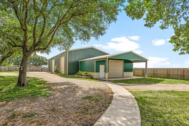 9392 Fm 1458 Road, Sealy, TX 77474