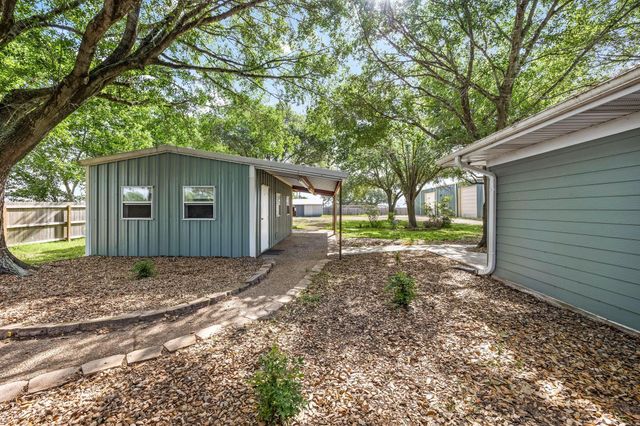 9392 Fm 1458 Road, Sealy, TX 77474