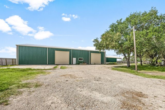 9392 Fm 1458 Road, Sealy, TX 77474