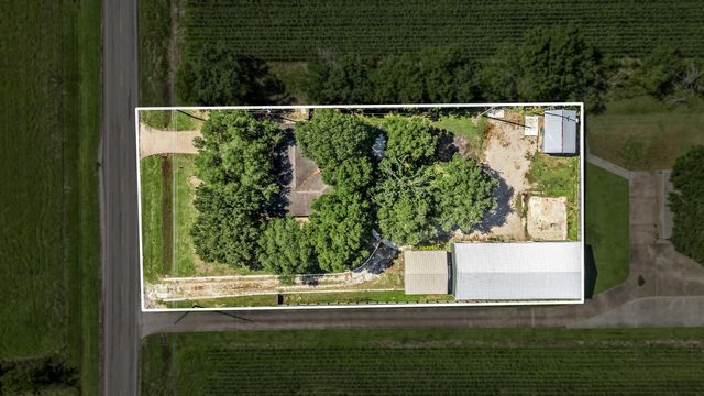 9392 Fm 1458 Road, Sealy, TX 77474