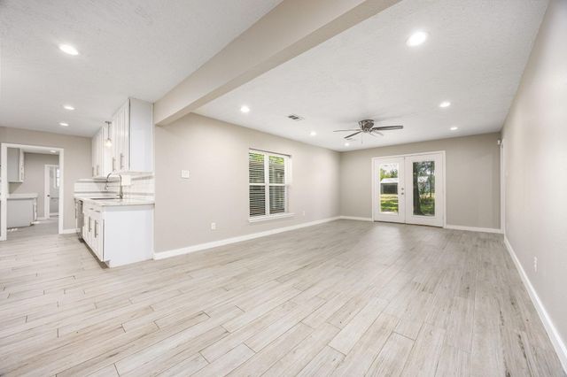 9392 Fm 1458 Road, Sealy, TX 77474