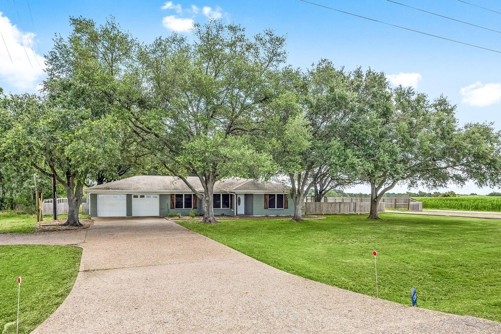 9392 Fm 1458 Road, Sealy, TX 77474