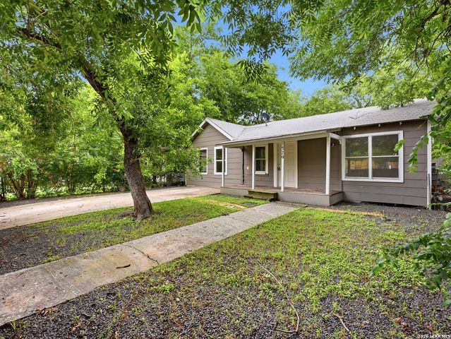 720 CHICKERING AVE, San Antonio, TX 78210
