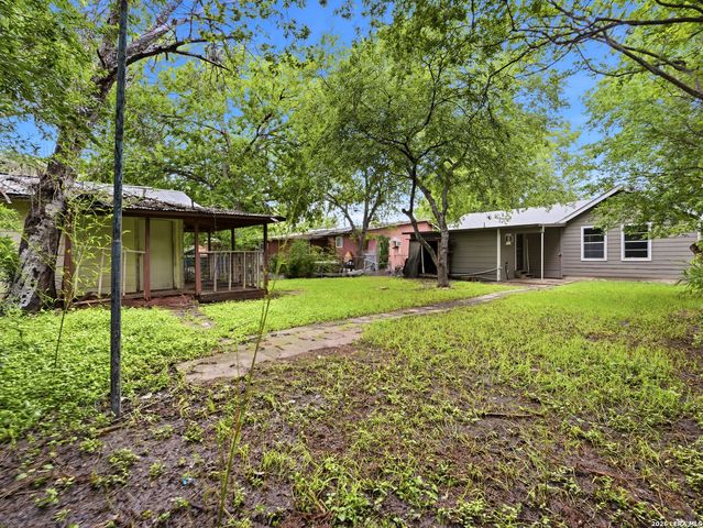 720 CHICKERING AVE, San Antonio, TX 78210