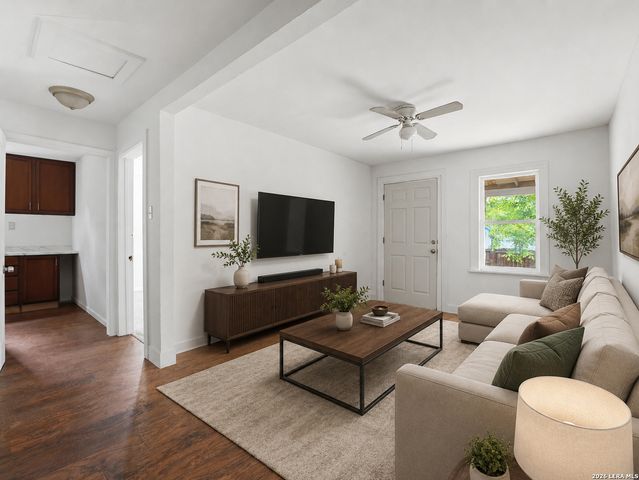 720 CHICKERING AVE, San Antonio, TX 78210