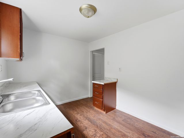 720 CHICKERING AVE, San Antonio, TX 78210