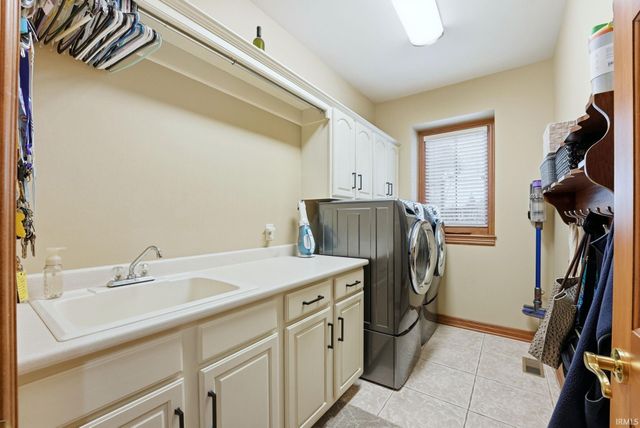 11007 Clarewood Court, Fort Wayne, IN 46814