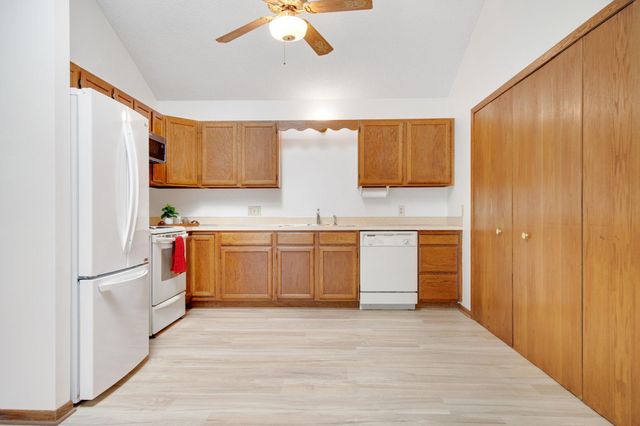 3304 Greenbrier Street 3304C, Vadnais Heights, MN 55127