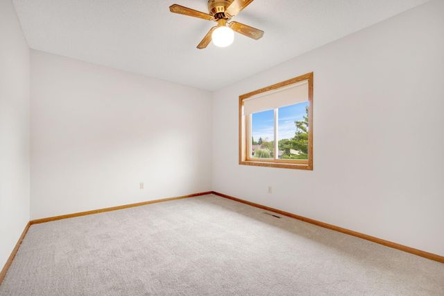 3304 Greenbrier Street 3304C, Vadnais Heights, MN 55127