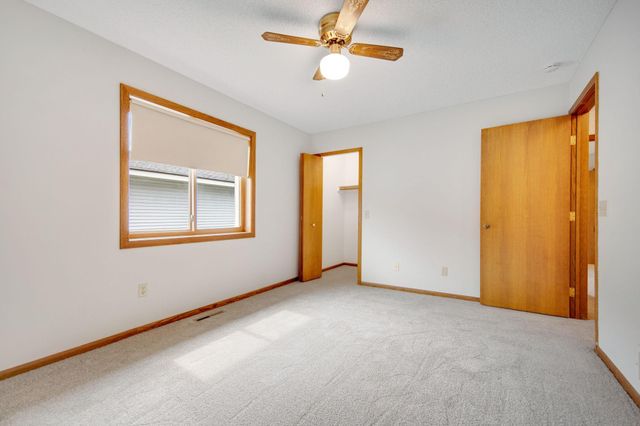 3304 Greenbrier Street 3304C, Vadnais Heights, MN 55127