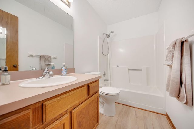 3304 Greenbrier Street 3304C, Vadnais Heights, MN 55127