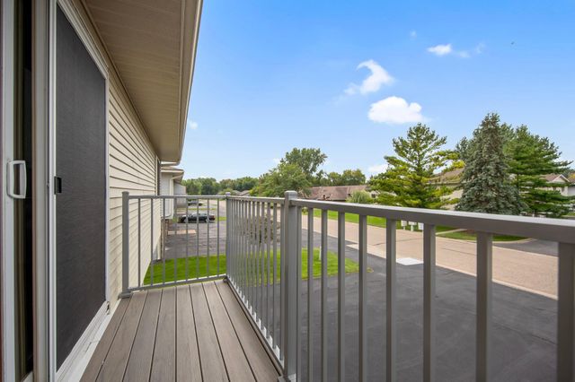 3304 Greenbrier Street 3304C, Vadnais Heights, MN 55127