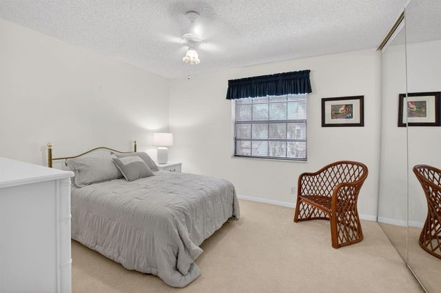 5366 Venetia Court E, Boynton Beach, FL 33437