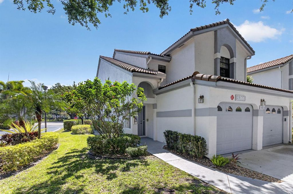5366 Venetia Court E, Boynton Beach, FL 33437