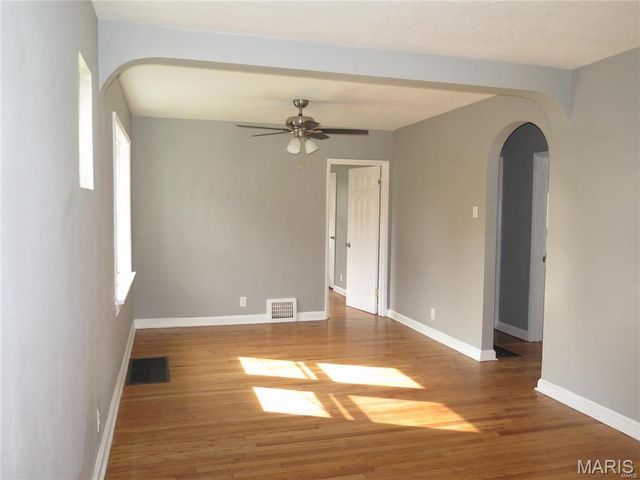 7066 Arcadia Avenue, St Louis, MO 63130