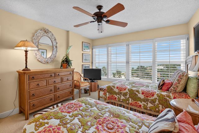 1021 HILLSBORO MILE 705, Hillsboro Beach, FL 33062