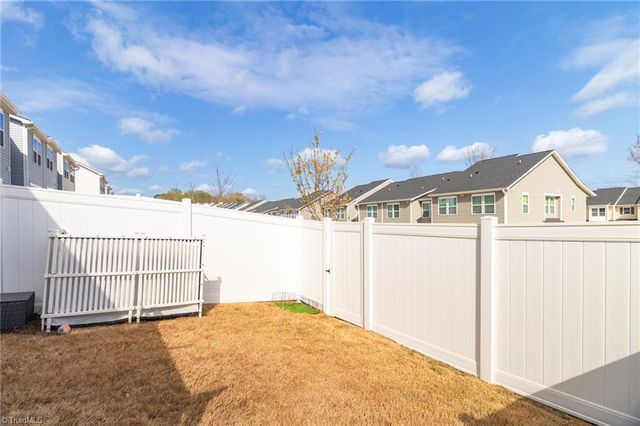1245 Evelynnview Lane, Kernersville, NC 27284