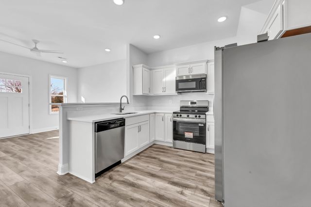 209 Robert St, Clarksville, TN 37040