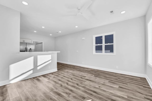 209 Robert St, Clarksville, TN 37040