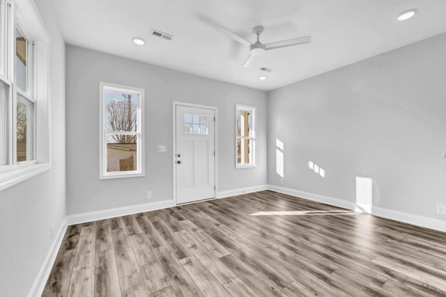 209 Robert St, Clarksville, TN 37040