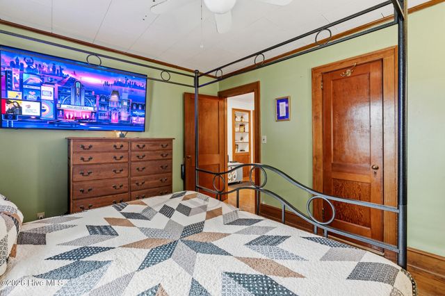 138 W Moore Street, Candor, NC 27229