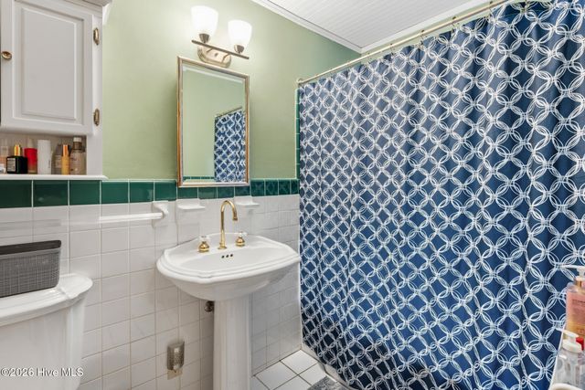 138 W Moore Street, Candor, NC 27229