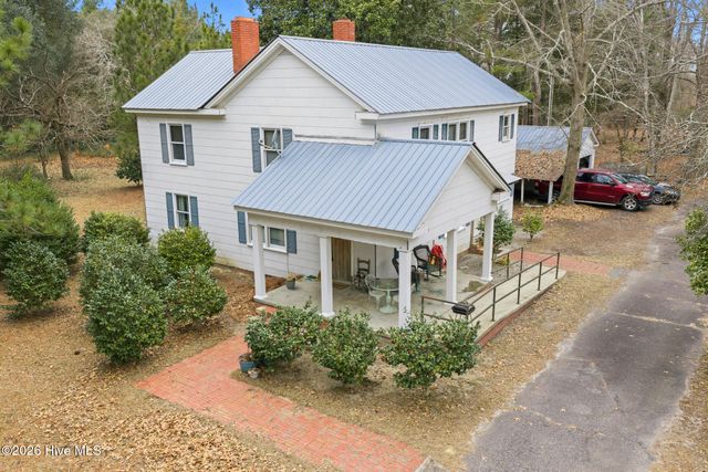 138 W Moore Street, Candor, NC 27229