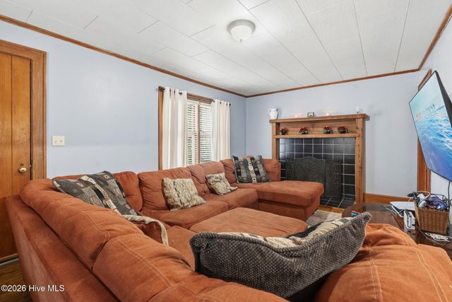 138 W Moore Street, Candor, NC 27229